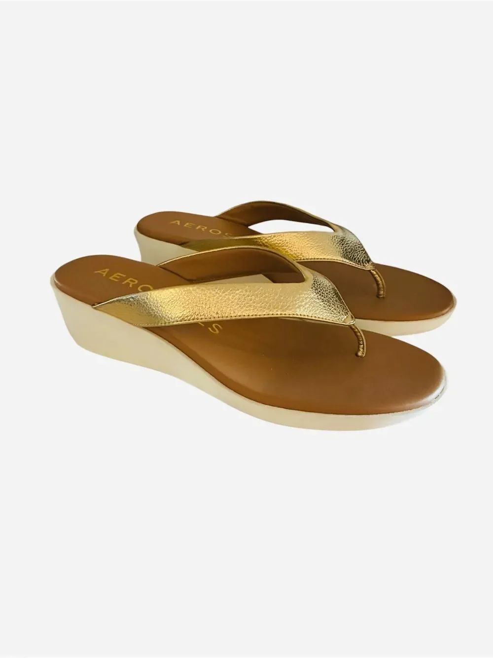 AEROSOLES Gold Metallic Wedge Thong Sandals Woman’s Size 10